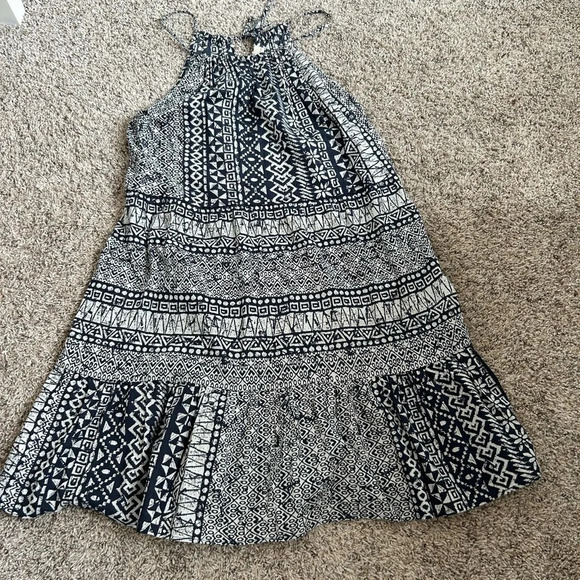 LOFT Dresses & Skirts - Flowy dress